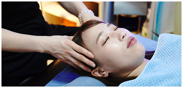 ヘッドスパ施術の様